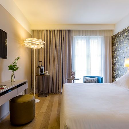 Oceania L'Hotel De France Нант Экстерьер фото