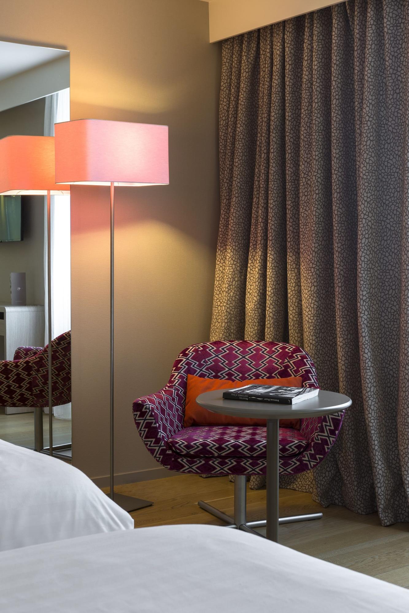 Oceania L'Hotel De France Нант Экстерьер фото